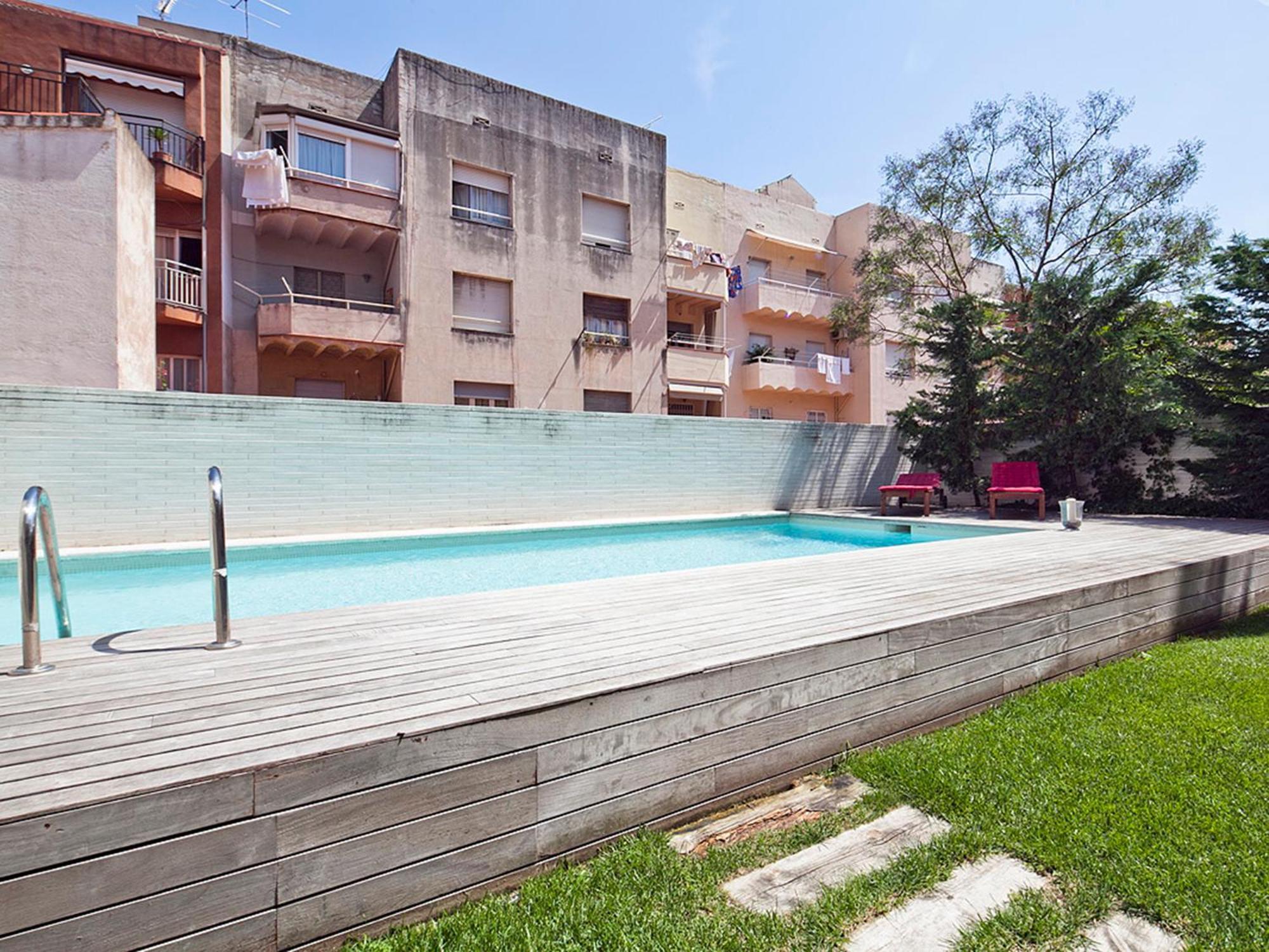 My Space Emirates - Splendid Apartment With Terrace And Pool Near Park Gueell Barcelona Buitenkant foto