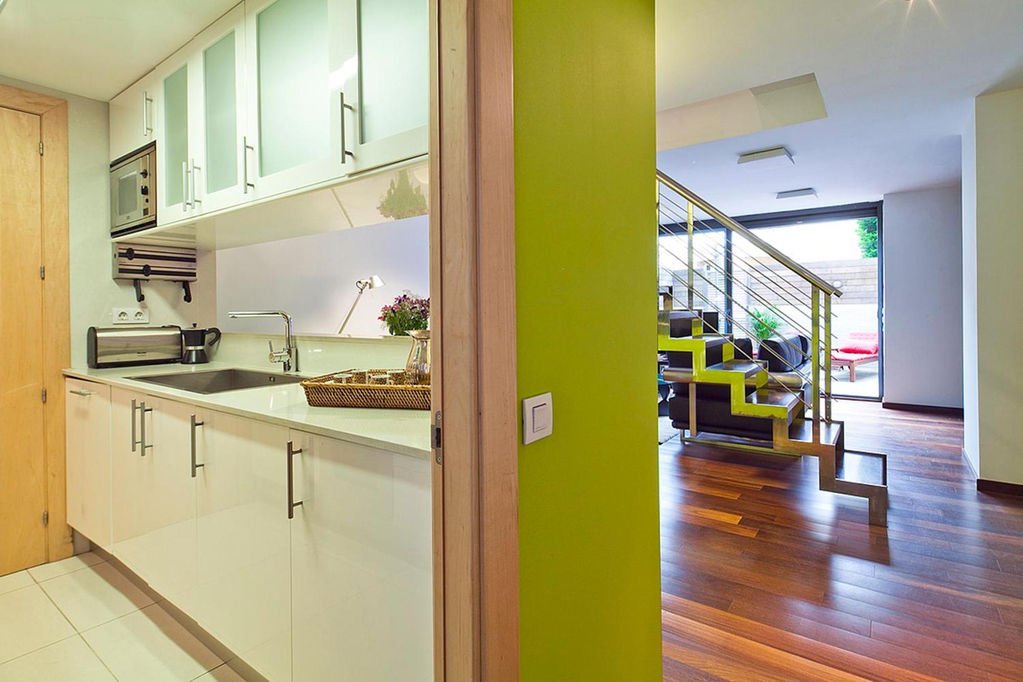 My Space Emirates - Splendid Apartment With Terrace And Pool Near Park Gueell Barcelona Buitenkant foto