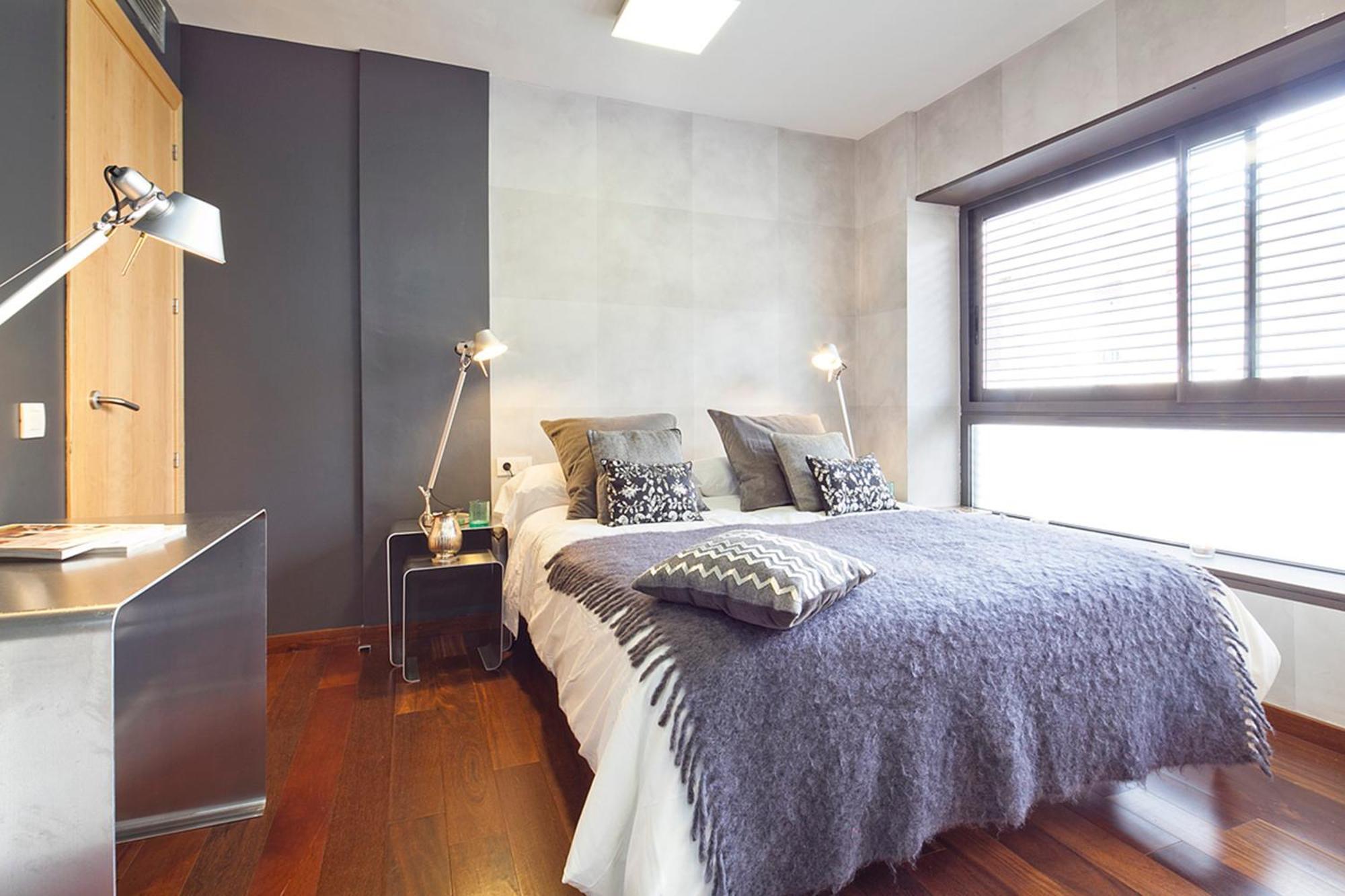 My Space Emirates - Splendid Apartment With Terrace And Pool Near Park Gueell Barcelona Buitenkant foto
