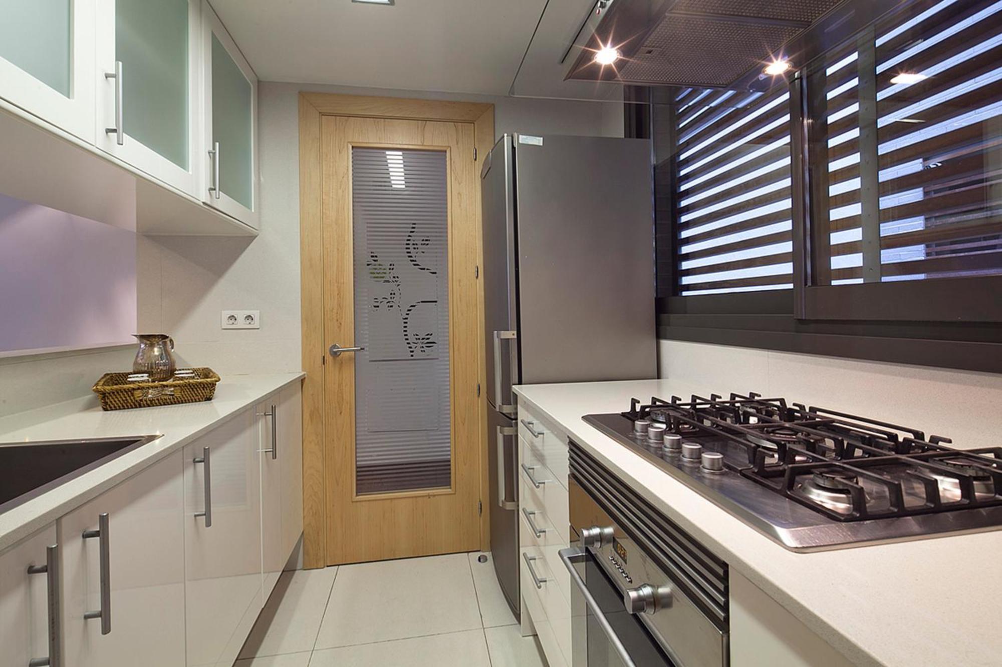 My Space Emirates - Splendid Apartment With Terrace And Pool Near Park Gueell Barcelona Buitenkant foto