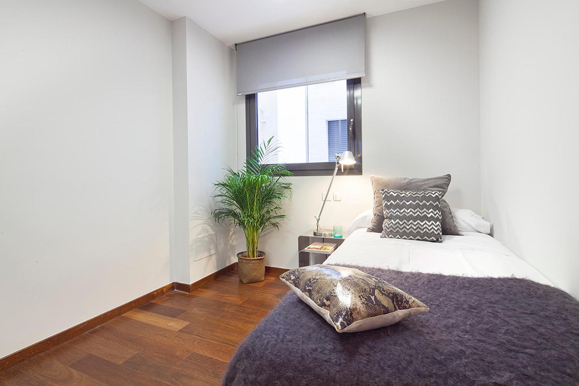 My Space Emirates - Splendid Apartment With Terrace And Pool Near Park Gueell Barcelona Buitenkant foto